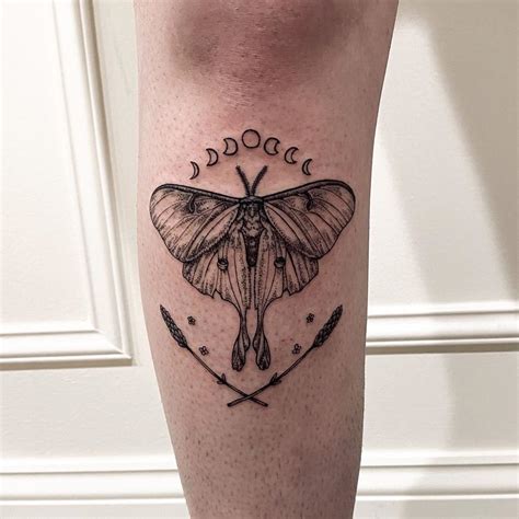 what does a luna moth tattoo mean|Understanding the Luna Moth Tattoo Meaning: What。